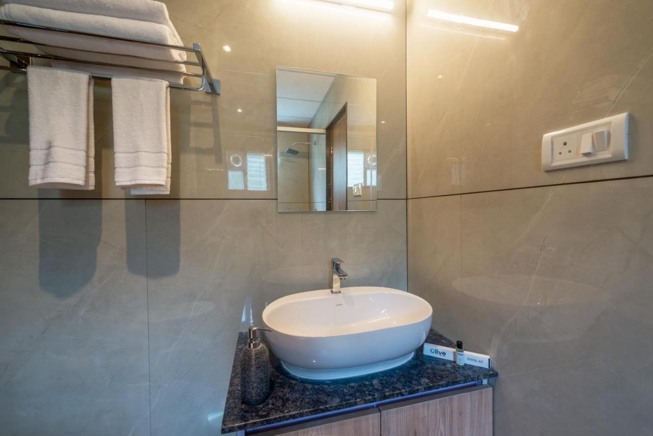 Olive Hotel Hal 2Nd Stage By Embassy Group Bangalore Buitenkant foto